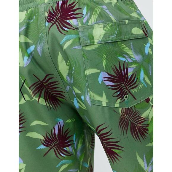 Volcom Men’s Med Manic Boarding Shorts -Basil - Picture 3 of 6